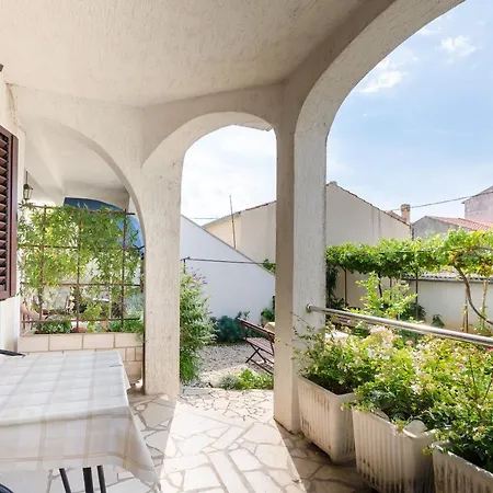 Puntica Apartment *